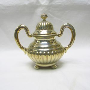 D. García. Juego de Café y té en plata de Ley. España, siglo XX. 2658 gr.
