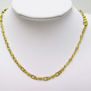 Gargantilla en Oro de 18k con eslabones alternados tipo madeja. 25 gr.
