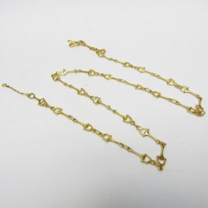 Gargantilla en Oro de 18k con eslabones en forma de estribos. 10,17 gr.