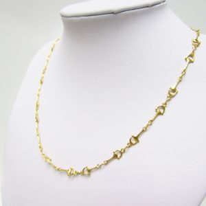 Gargantilla en Oro de 18k con eslabones en forma de estribos. 10,17 gr.