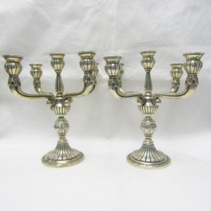 Pareja de Candelabros de cinco luces en plata. España, 20th.