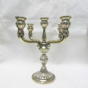 Pareja de Candelabros de cinco luces en plata. España, 20th.