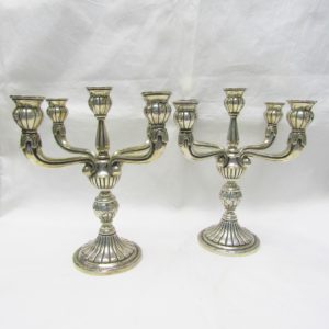Pareja de Candelabros de cinco luces en plata. España, 20th.