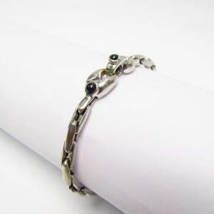 Pulsera Articulada en Oro Blanco de 18k con cabujones de zafiro. 11,62 gr.