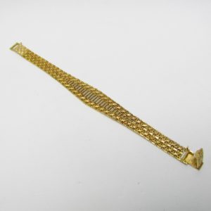 Pulsera de Oro Amarillo de 18k. Calada con adornos espirales. 20,03 gr.