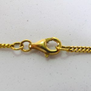 Collar Barbado en Oro Amarillo 22 K, con apliques matizados. Peso 16,11 gr.