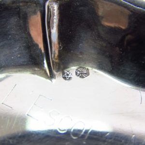 Conjunto de Salpimenteros, Palillero, Violetero y Mechero con sus bandejas. Plata de Ley, España, siglo XX.