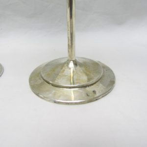 Conjunto de tres candeleros en Plata de Ley, España, siglo XX.