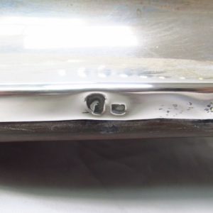 Escribanía decimonónica realizada en plata. Europa, siglo XIX.