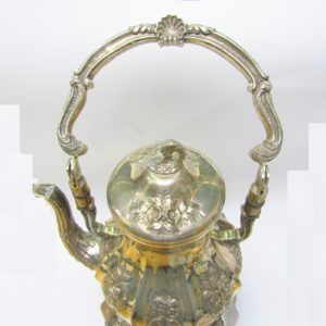 FLORENTINA. Samovar con mechero en Plata. Bogotá, s.XX.
