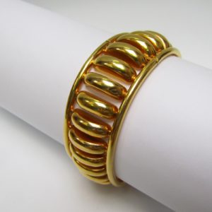 Pulsera Brazalete Oval Calada en Oro Amarillo Ley 800 (19,20 k.). 48 gr.