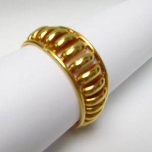Pulsera Brazalete Oval Calada en Oro Amarillo Ley 800 (19,20 k.). 48 gr.
