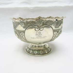 Wakely & Frank Clarke Wheeler, Londres 1897. Cuenco artesanal en Plata Inglesa.