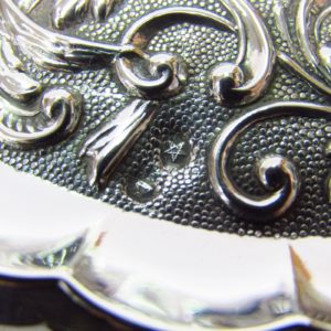Conjunto de Plata Durán, tres bandejitas ovales y caja oval de cristal. España. Siglo XX.