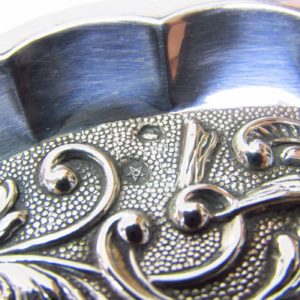 Conjunto de Plata Durán, tres bandejitas ovales y caja oval de cristal. España. Siglo XX.