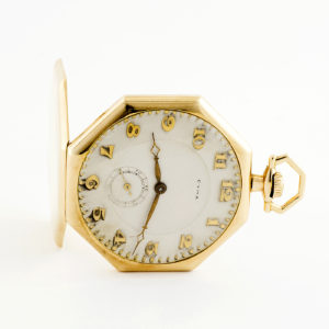 Cyma. Reloj de bolsillo de caballero, lepine y remontoir. Suiza, 1920. Oro 14k.