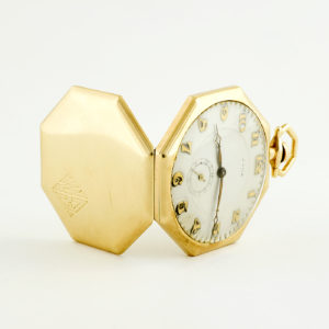 Cyma. Reloj de bolsillo de caballero, lepine y remontoir. Suiza, 1920. Oro 14k.