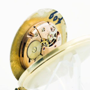 Exactus. Reloj de Bolsillo-Colgar para caballero, lepine y remontoir. Suiza, Ca. 120-1930. Oro 18k.
