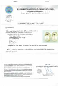 Juego de pendientes de Oro con Perlas y Diamantes Naturales, talla Brillante,de 0,32 ct. (I-J/SI1). Certificado IGE.