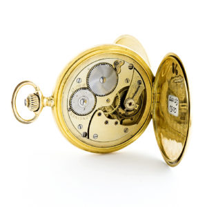 Longines. Reloj de Bolsillo para caballero, saboneta y remontoir. Año 1910. Oro 18k.
