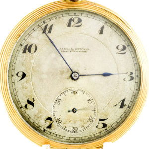 National Watch Co. Reloj de bolsillo para caballero, lepine y remontoir. Pps. siglo XX. Oro 18k.