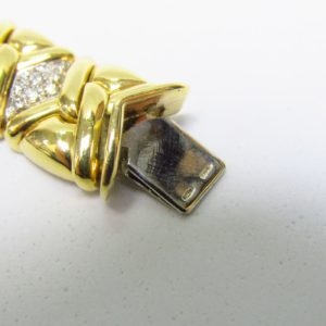 Pulsera de Oro de 18k con 117 Diamantes talla Brillante de 4,75 ct. (H-I/VS1-VS2). 78 gr.