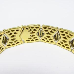 Pulsera de Oro de 18k con 117 Diamantes talla Brillante de 4,75 ct. (H-I/VS1-VS2). 78 gr.