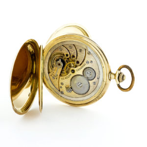 Tavannes Watch Co. reloj de bolsillo, saboneta y remontoir. Siglo XIX. Oro 14k.