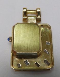 Certina. Kurth Fréres. reloj de colgar para mujer en oro y diamantes. Ca. 1960.
