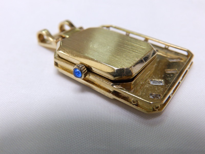 Certina. Kurth Fréres. reloj de colgar para mujer en oro y diamantes. Ca. 1960. Certina. Kurth Fréres. reloj de colgar para mujer en oro y diamantes. Ca. 1960.