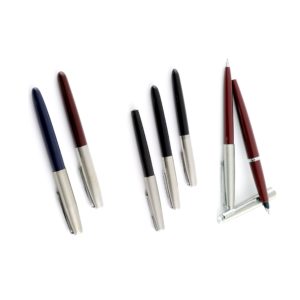 Conjunto de seis Plumas y un Lapicero de las marcas PARKER e INOXCROM. 
