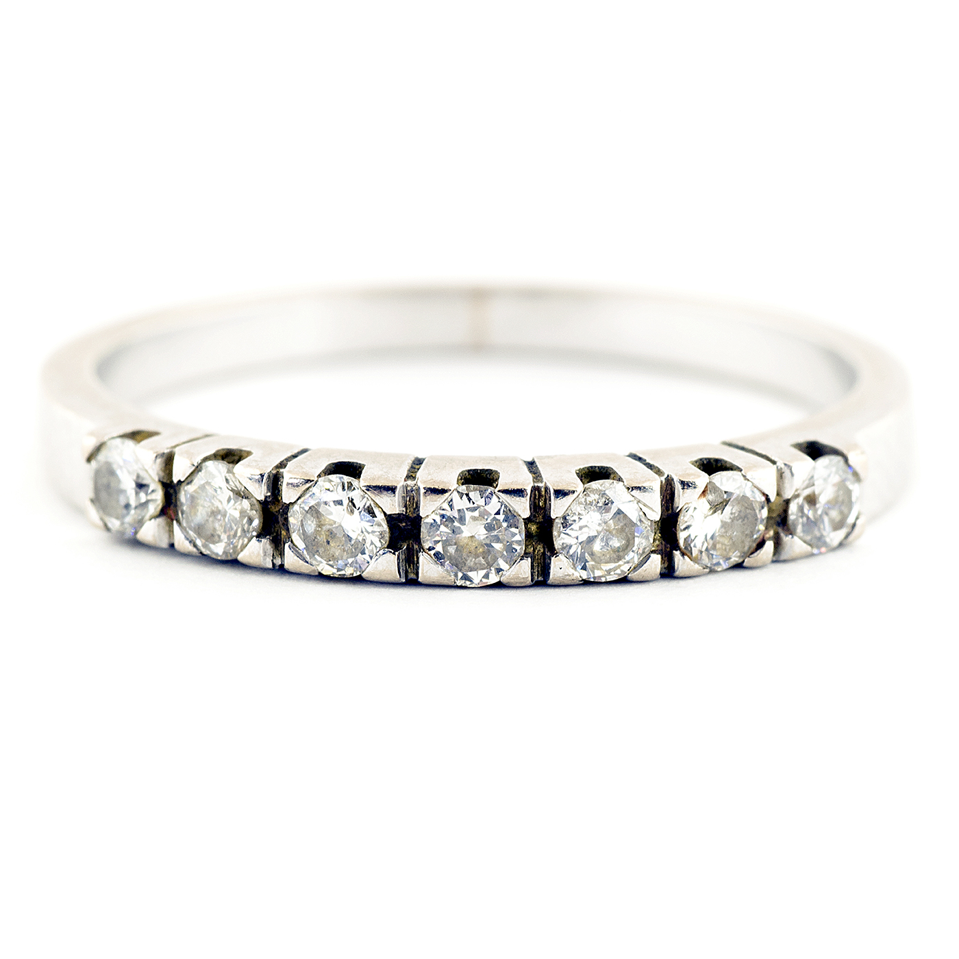 Heptillo en Platino, con Diamantes talla Brillante de 0,35 ct. total. (H-I/VS1-VS2). 2,20 gr. Heptillo en Platino, con Diamantes talla Brillante de 0,35 ct. total. (H-I/VS1-VS2). 2,20 gr.