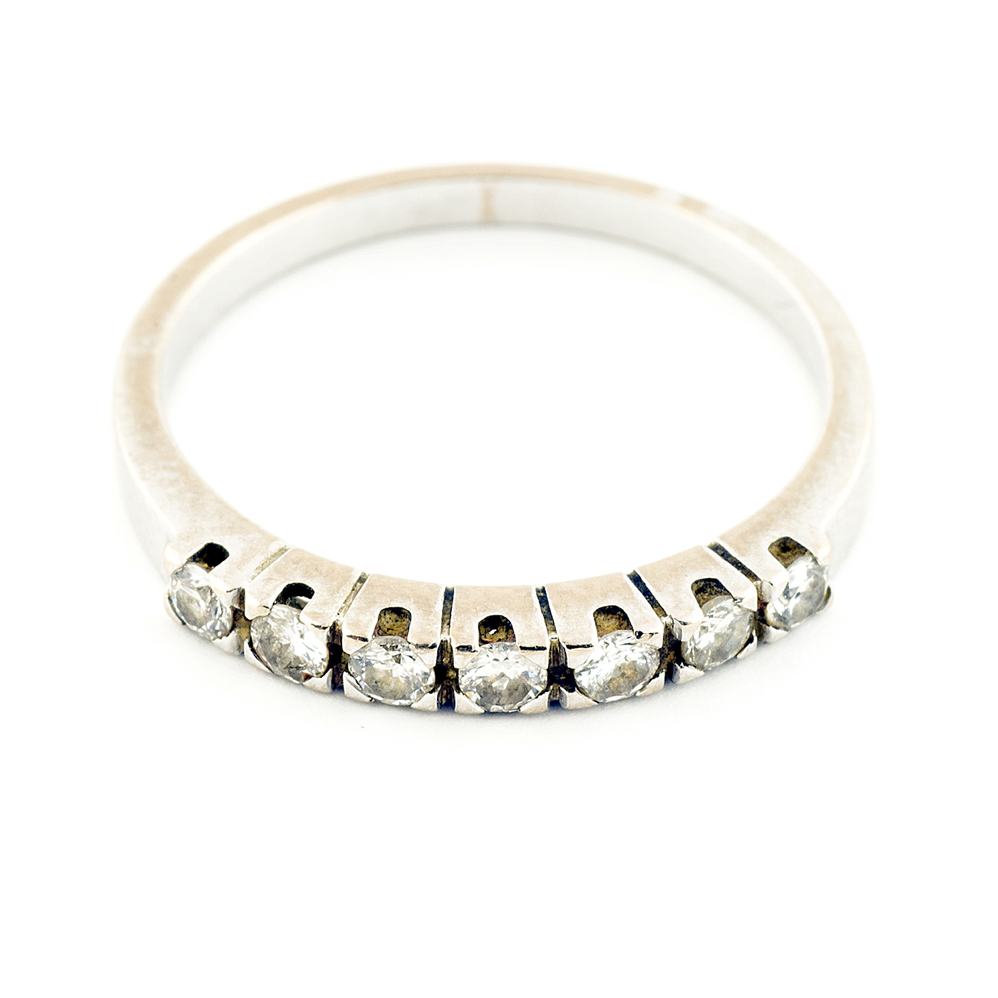 Heptillo en Platino, con Diamantes talla Brillante de 0,35 ct. total. (H-I/VS1-VS2). 2,20 gr. Heptillo en Platino, con Diamantes talla Brillante de 0,35 ct. total. (H-I/VS1-VS2). 2,20 gr.