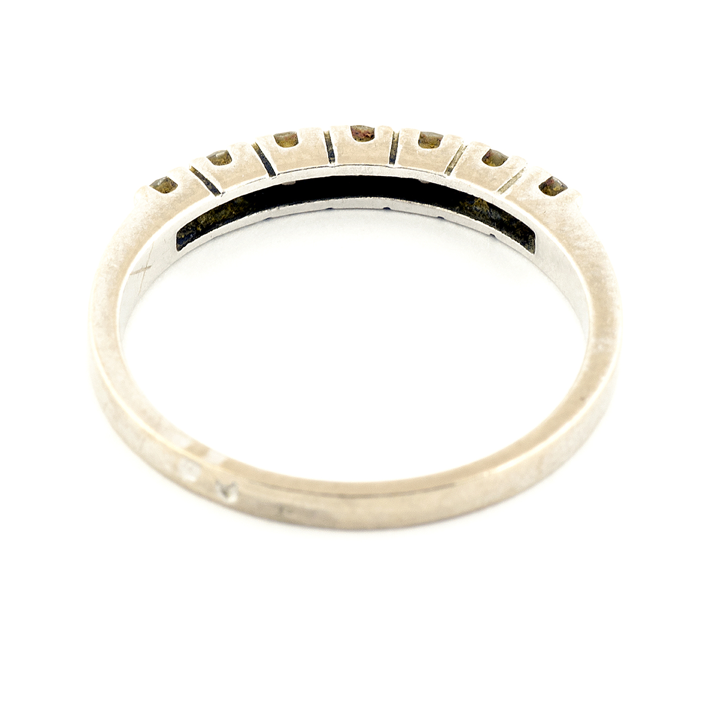 Heptillo en Platino, con Diamantes talla Brillante de 0,35 ct. total. (H-I/VS1-VS2). 2,20 gr. Heptillo en Platino, con Diamantes talla Brillante de 0,35 ct. total. (H-I/VS1-VS2). 2,20 gr.