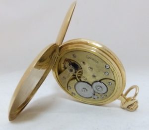 Omega. Reloj de Bolsillo saboneta. Circa, 1912. Oro 18k.