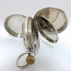 Reloj Suizo de Bolsillo, saboneta. Con Fase Lunar. Circa, 1890.