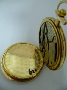 Tiffany (New York) -- Fabricado por Touchon & Company (Suiza) -- Circa. 1910. Oro 18k. Peso: 52 gr.