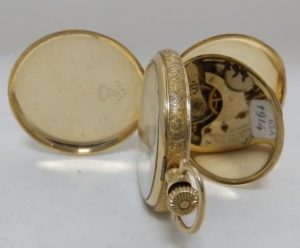 Waltham. Reloj de bolsillo para caballero, saboneta. Circa, 1914. Oro 14k.