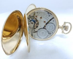 Waltham. Reloj de bolsillo para caballero, saboneta. Circa, 1914. Oro 14k.