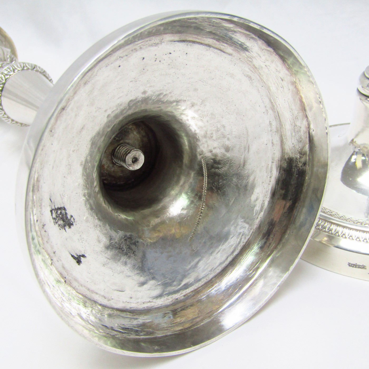 Candeleros neoclásicos en Plata de Ley. España, 1853. Candeleros neoclásicos en Plata de Ley. España, 1853.