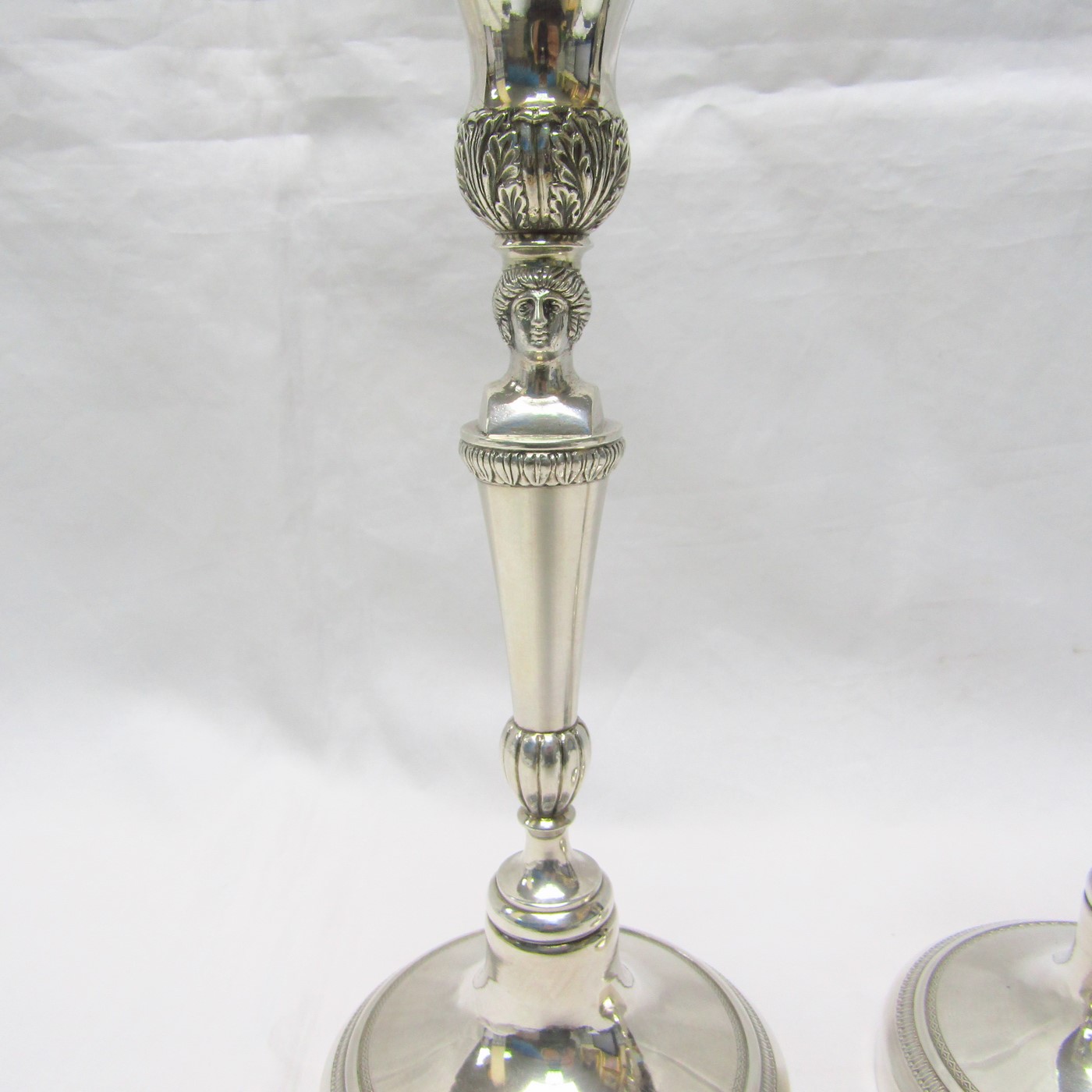 Candeleros neoclásicos en Plata de Ley. España, 1853. Candeleros neoclásicos en Plata de Ley. España, 1853.
