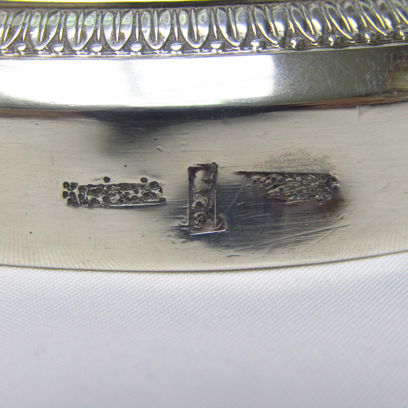 Candeleros neoclásicos en Plata de Ley. España, 1853. Candeleros neoclásicos en Plata de Ley. España, 1853.