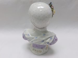 KAENDLER. Busto en Porcelana de Princesa Marie Zephirine de Borbón. Siglo XIX.