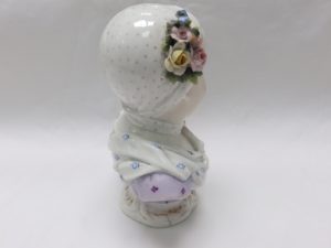 KAENDLER. Busto en Porcelana de Princesa Marie Zephirine de Borbón. Siglo XIX.