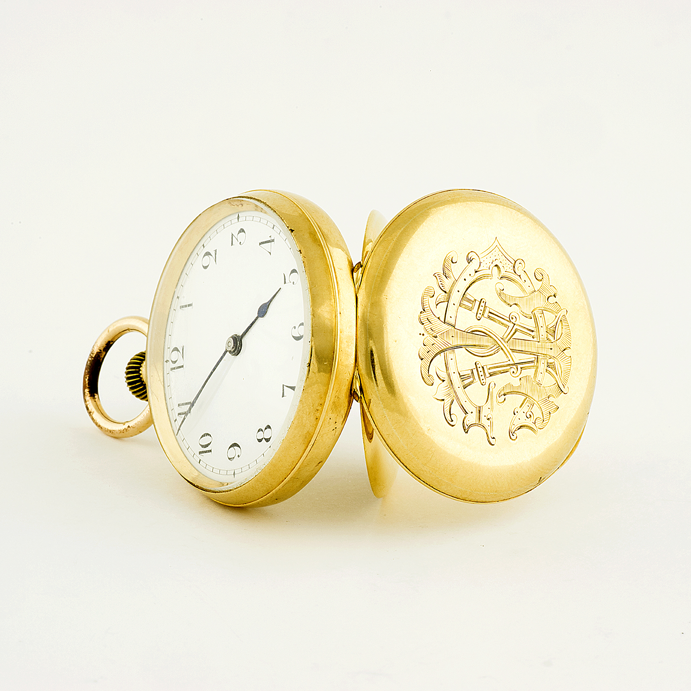Reloj de Bolsillo-colgar, lepine y remontoir. Oro 18k. Suiza, ca. 1900. Reloj de Bolsillo-colgar, lepine y remontoir. Oro 18k. Suiza, ca. 1900.