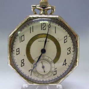 Waltham, USA. Reloj de Bolsillo, lepine y remontoir. caja octogonal. Ca. 1920.Oro blanco 14k.