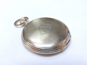 Movado. Reloj de Bolsillo, saboneta y remontoir. Ca. 1910 Oro 18k.