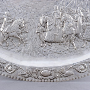 Bandeja Decorativa de Gran Tamaño, en Plata. España. Siglo XX