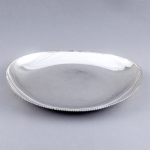 Centro de Mesa Oval en Plata de Ley. España, siglo XX.
