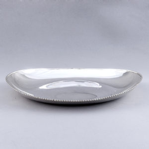 Centro de Mesa Oval en Plata de Ley. España, siglo XX.
